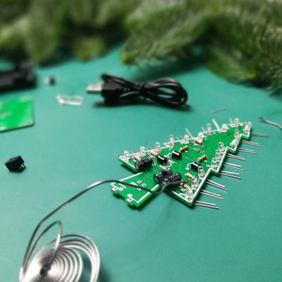 DIY | LED Tannenbaum löten | Weihnachtsdeko Geschenkidee für Technik-Liebhaber | Creative-Material