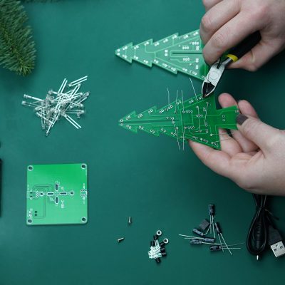 DIY | LED Tannenbaum löten | Weihnachtsdeko Geschenkidee für Technik-Liebhaber | Creative-Material