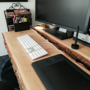 DIY Höhenverstellbaren Schreibtisch aus Holzbohlen selber bauen | Creative-Material
